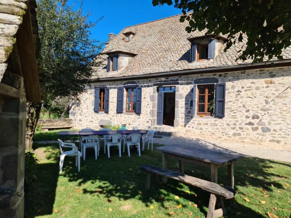Maison Typique Auvergnate, Piscine Et Four A Pain Saint-Christophe-Les-Gorges ภายนอก รูปภาพ