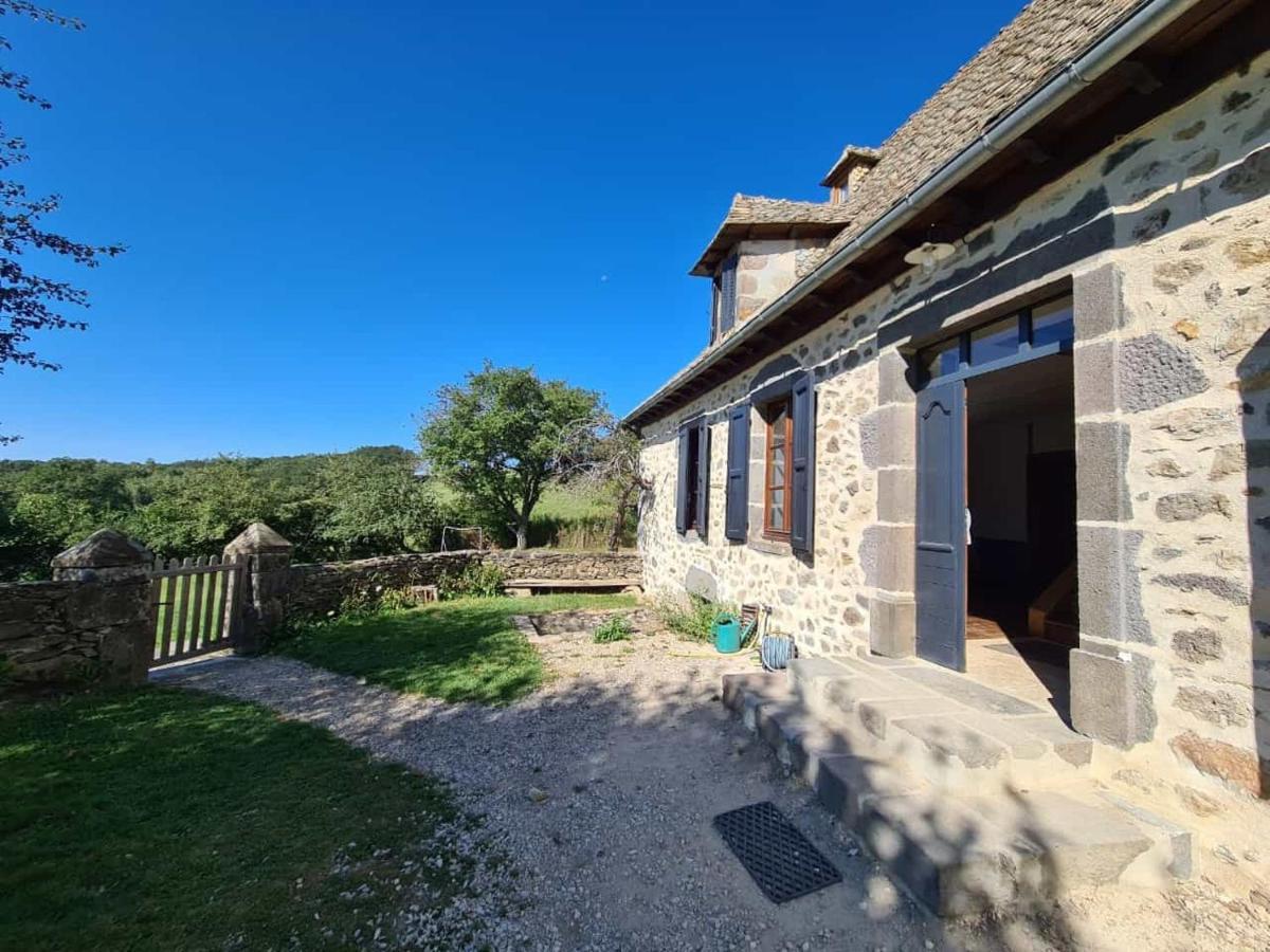 Maison Typique Auvergnate, Piscine Et Four A Pain Saint-Christophe-Les-Gorges ภายนอก รูปภาพ